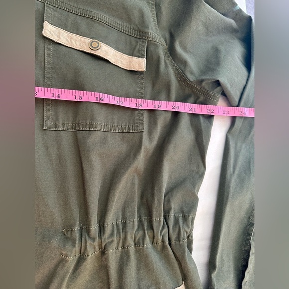 Cabi Military Style Utility Jacket Army Green Drawstring Size Large - Picture 10 of 11